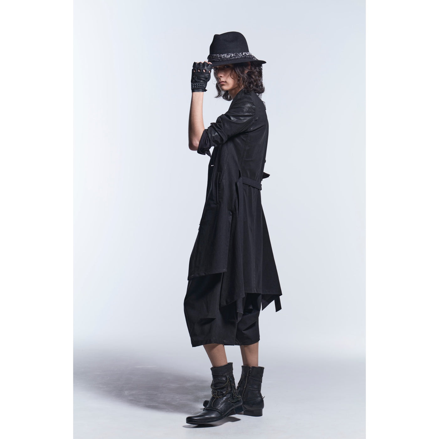 hhaaiirryy BLACK HONEY CHILI COOKIE × kiryuyrik(ブラックハニーチリクッキー × キリュウキリュウ) Saruel  Bondage Short Pants / Black – BLACK HONEY CHILI COOKIE OFFICIAL WEB STORE