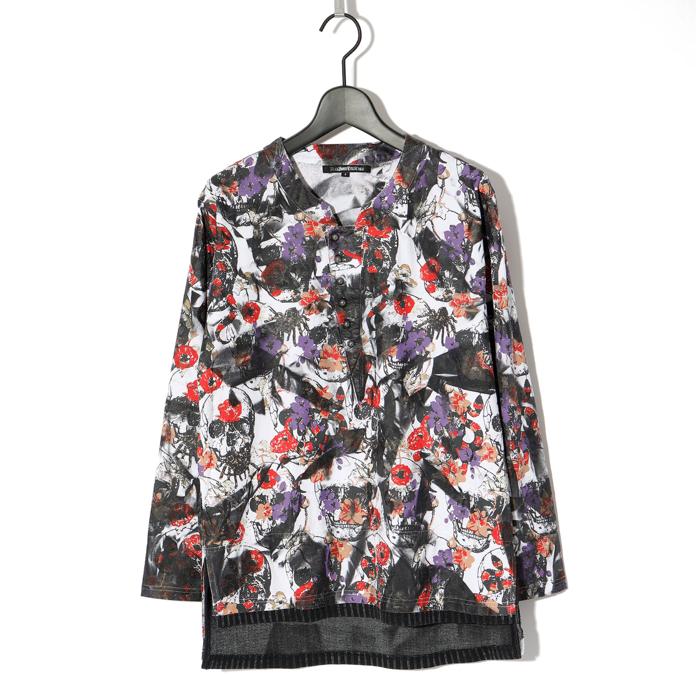 Flower Pattern Henley Neck L/S Tee（Black Grime) / WHITE