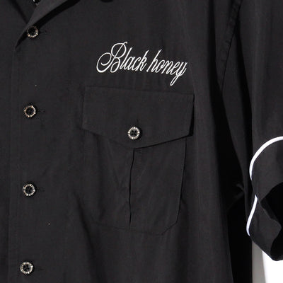 KISS & KILL Embroidery S/S Shirt / BLACK