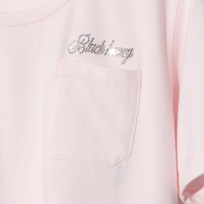 Swarovski Logo Pocket U Neck Tee / PINK×CRYSTAL